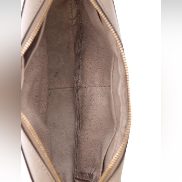 Saffiano Leather MK cross body bag - Picture 5 of 16